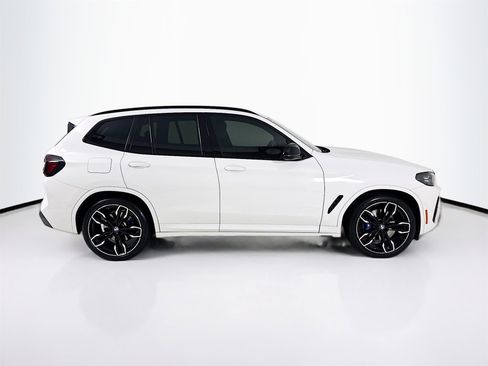 Used 2024 BMW X3 M40i w/ Shadowloine Package image 9