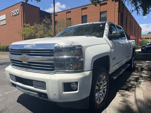 Used 2015 Chevrolet Silverado 2500 High Country w/ Duramax Plus Package AWD/4WD image 3