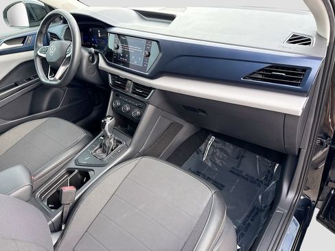 Used 2022 Volkswagen Taos SE FWD image 13