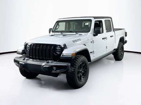Used 2022 Jeep Gladiator Sport AWD/4WD image 1