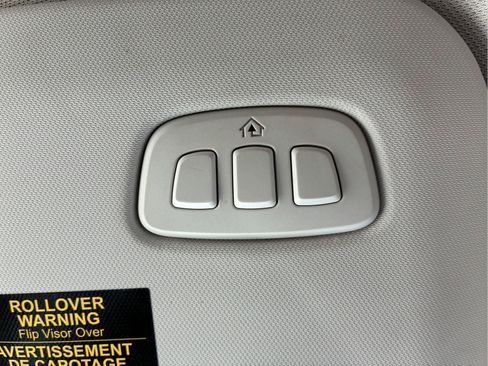 Used 2024 Ford Escape Platinum AWD/4WD image 31