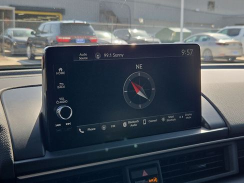 Used 2025 Honda Pilot EX-L image 23