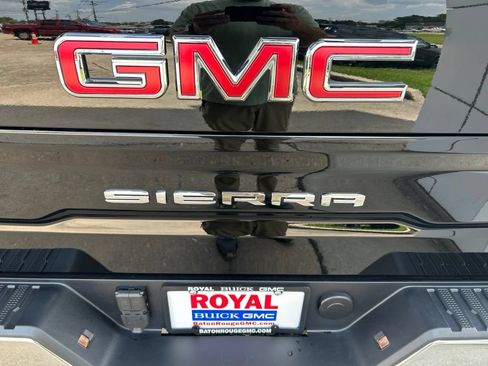 Used 2026 GMC Sierra 1500 SLT AWD/4WD image 33