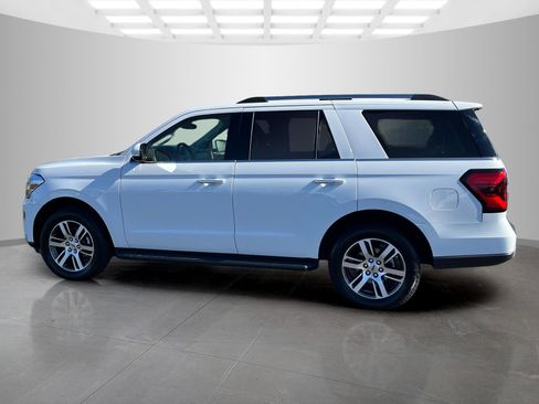 Used 2024 Ford Expedition Limited image 7