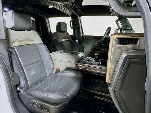 Used 2025 GMC Hummer EV 3X image 28