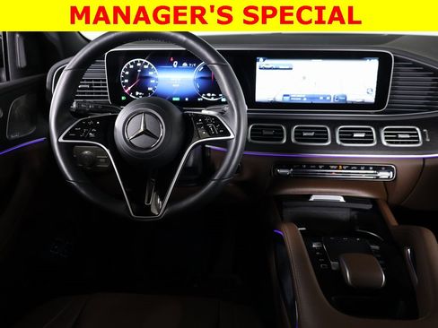 Used 2025 Mercedes-Benz GLE 450e 4MATIC image 33
