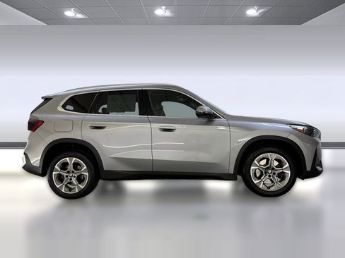 Certified 2023 BMW X1 xDrive28i w/ Convenience Package image 8