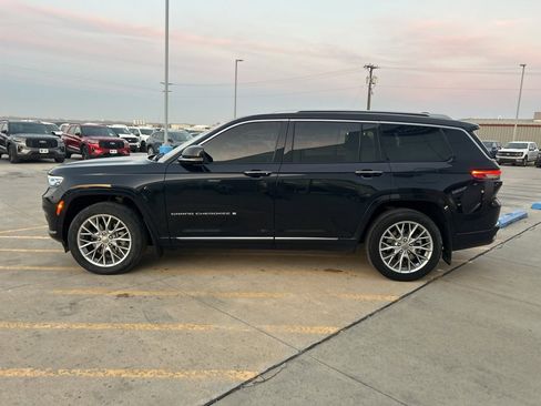 Used 2023 Jeep Grand Cherokee L Summit w/ Advanced Protech Group IV image 6