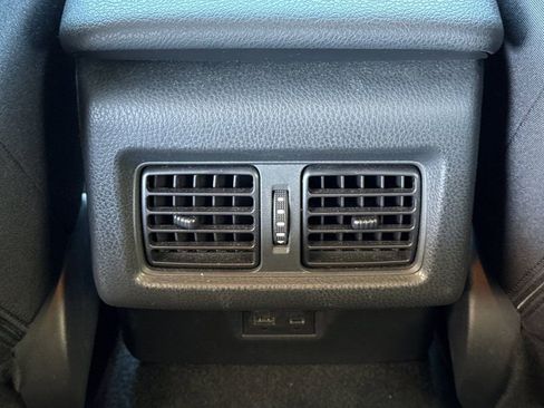 Used 2025 Toyota Camry LE image 20