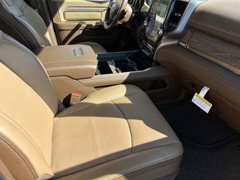 Used 2024 RAM 2500 Limited w/ Safety Group AWD/4WD image 27