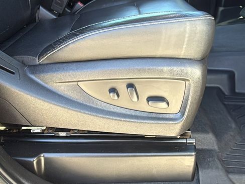 Used 2019 Chevrolet Silverado 2500 LTZ w/ Midnight Edition image 28