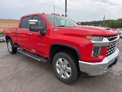 Used 2020 Chevrolet Silverado 2500 LTZ AWD/4WD image 2