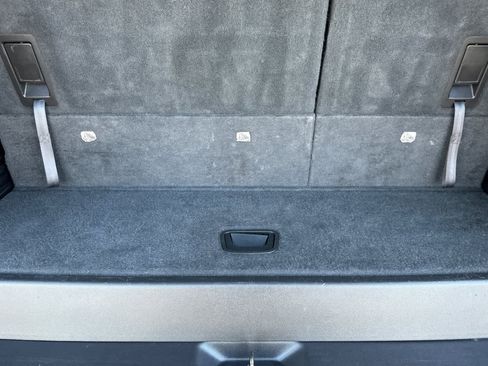 Used 2016 GMC Yukon SLE RWD image 16