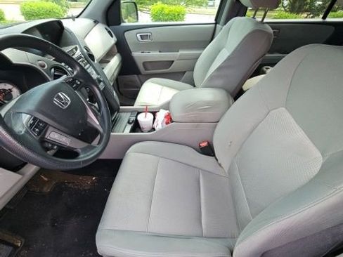 Used 2015 Honda Pilot LX image 11