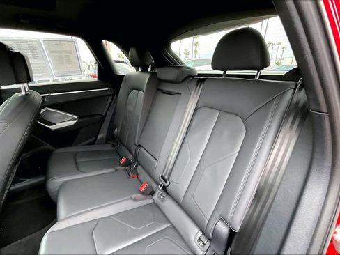 Used 2022 Audi Q3 2.0T Premium Plus w/ Premium Plus Package image 15