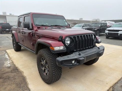 Used 2021 Jeep Gladiator Sport image 5
