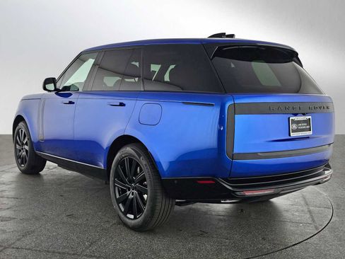 New 2026 Land Rover Range Rover SE image 3