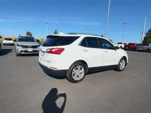 Used 2018 Chevrolet Equinox Premier image 8