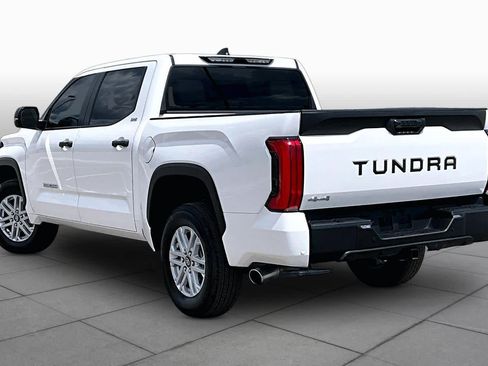 Used 2025 Toyota Tundra SR5 w/ SR5 Convenience Package AWD/4WD image 12