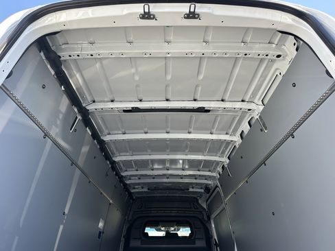 New 2025 Mercedes-Benz Sprinter 2500 image 12