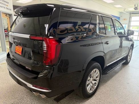 Used 2025 GMC Yukon Denali AWD/4WD image 5