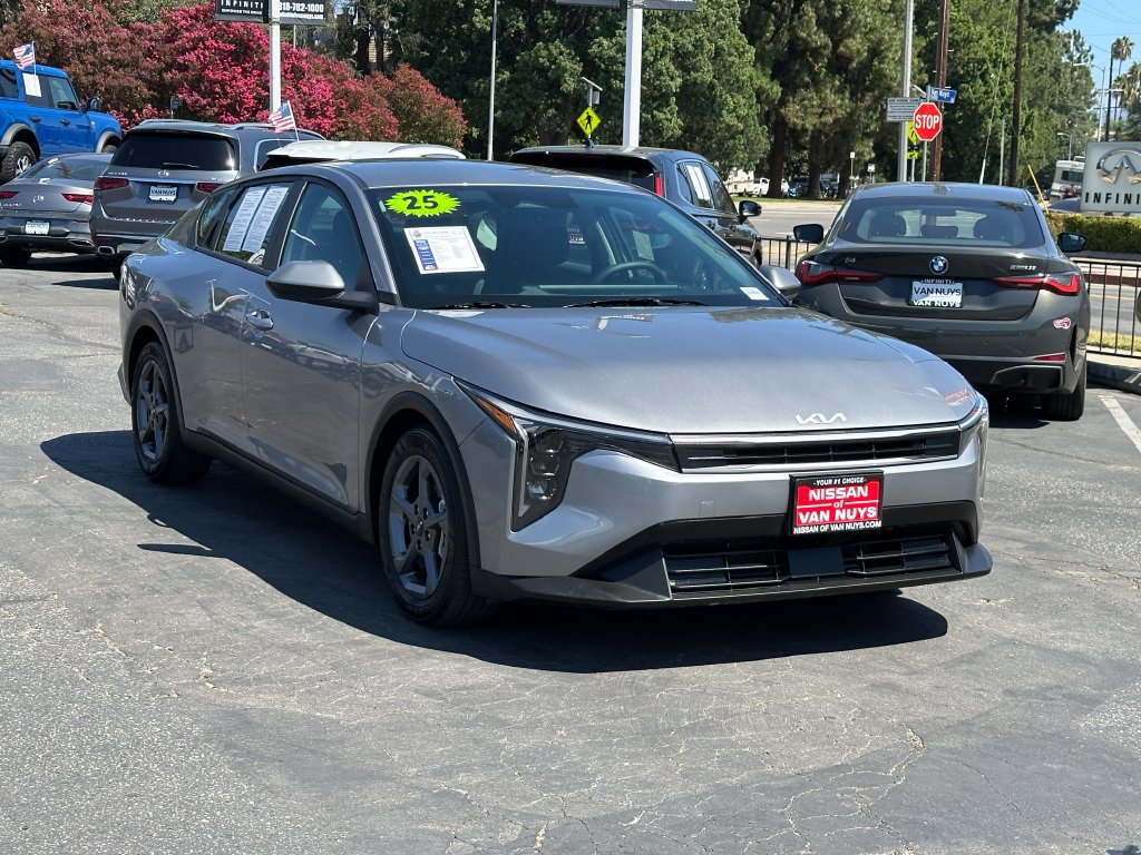 Used 2025 Kia K4 FWD image 10