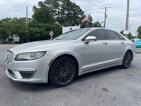 Used 2017 Lincoln MKZ Reserve FWD image 6