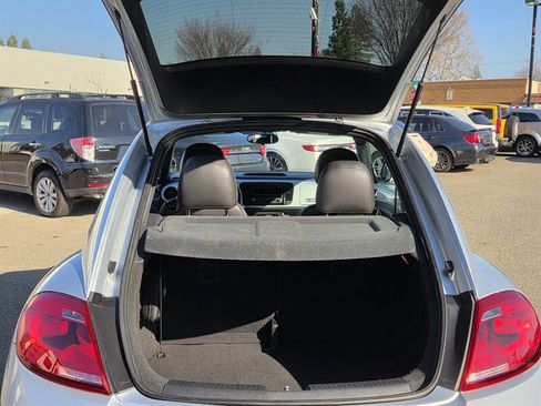 Used 2014 Volkswagen Beetle 2.5 image 9