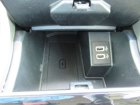 Used 2020 Ford Edge SEL w/ Convenience Package FWD image 26