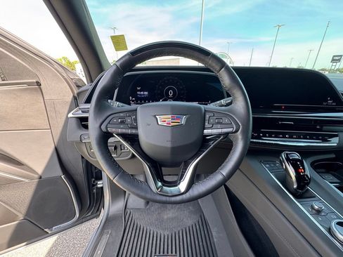 Certified 2024 Cadillac Escalade Sport w/ LPO, ONYX Package AWD/4WD image 19