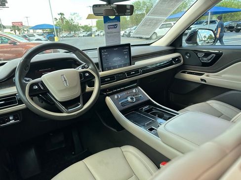 Used 2023 Lincoln Aviator Reserve RWD image 17