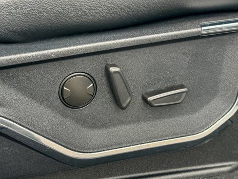 Used 2023 Ford F250 Lariat w/ Lariat Ultimate Package image 19