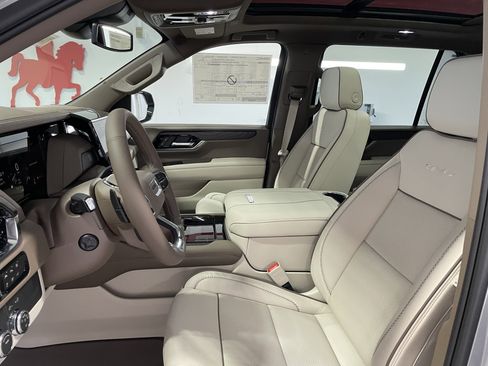 New 2026 GMC Yukon XL Denali image 16
