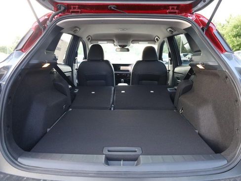 New 2025 Nissan Kicks SR image 9