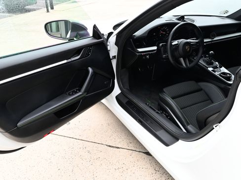 Used 2024 Porsche 911 Carrera T image 15