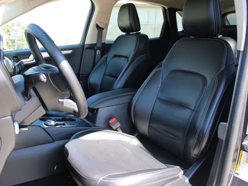 Used 2020 Ford Escape SEL FWD image 10
