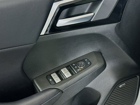 Used 2025 Mitsubishi Outlander SE FWD image 15
