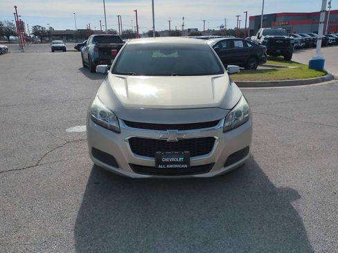 Used 2015 Chevrolet Malibu LT w/ Power Convenience Package image 3