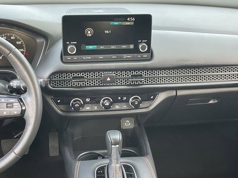 Used 2024 Honda HR-V Sport image 17