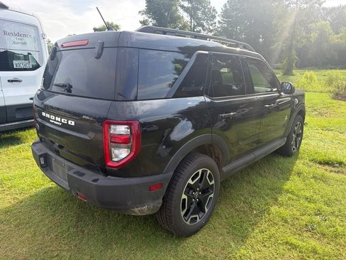 Used 2024 Ford Bronco Sport Outer Banks w/ Tech Package AWD/4WD image 3