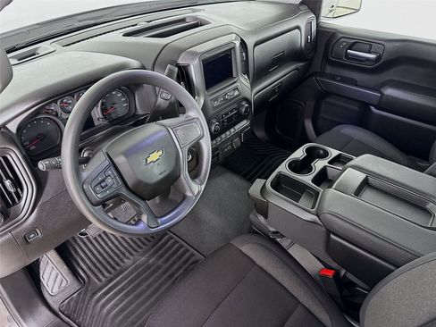 Used 2025 Chevrolet Silverado 1500 Custom image 10