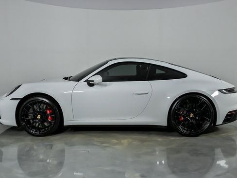 Used 2024 Porsche 911 Carrera GTS RWD image 8