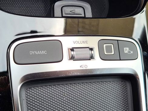 Certified 2025 Mercedes-Benz GLB 250 4MATIC image 24