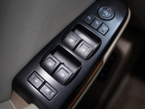 Used 2019 GMC Yukon XL Denali w/ Denali Ultimate Package image 27