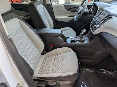 Certified 2023 Chevrolet Equinox LS w/ LS Convenience Package FWD image 27