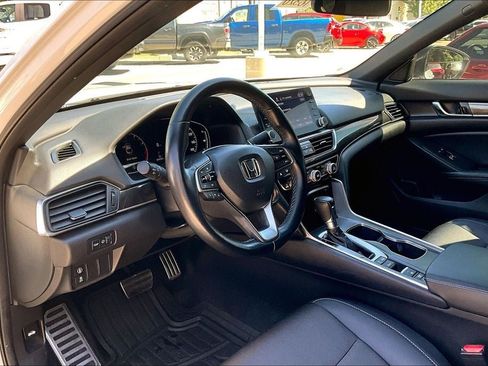 Used 2022 Honda Accord Sport image 14
