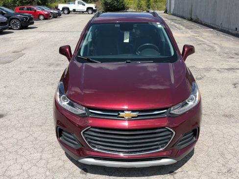 Used 2017 Chevrolet Trax LT w/ LT Convenience Package FWD image 21
