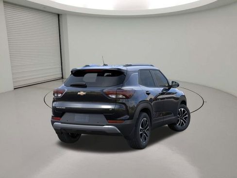 New 2026 Chevrolet TrailBlazer LT w/ Convenience Package FWD image 4