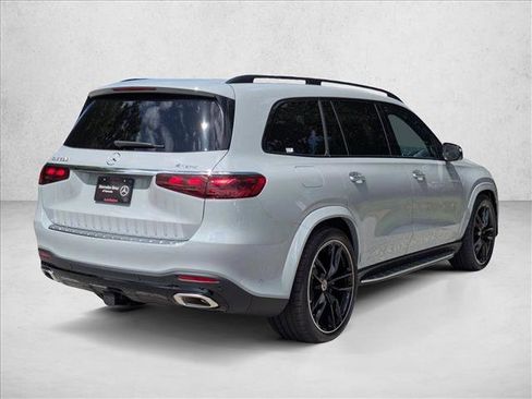 New 2026 Mercedes-Benz GLS 580 4MATIC image 2