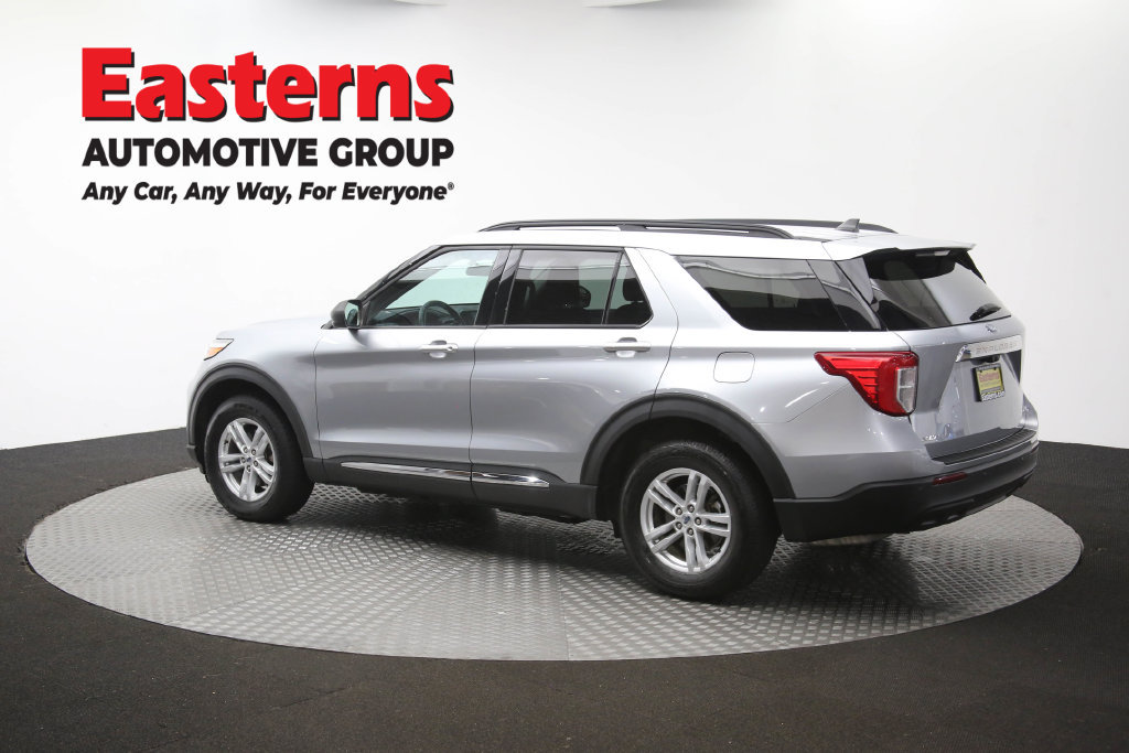 Used 2023 Ford Explorer XLT AWD/4WD image 66